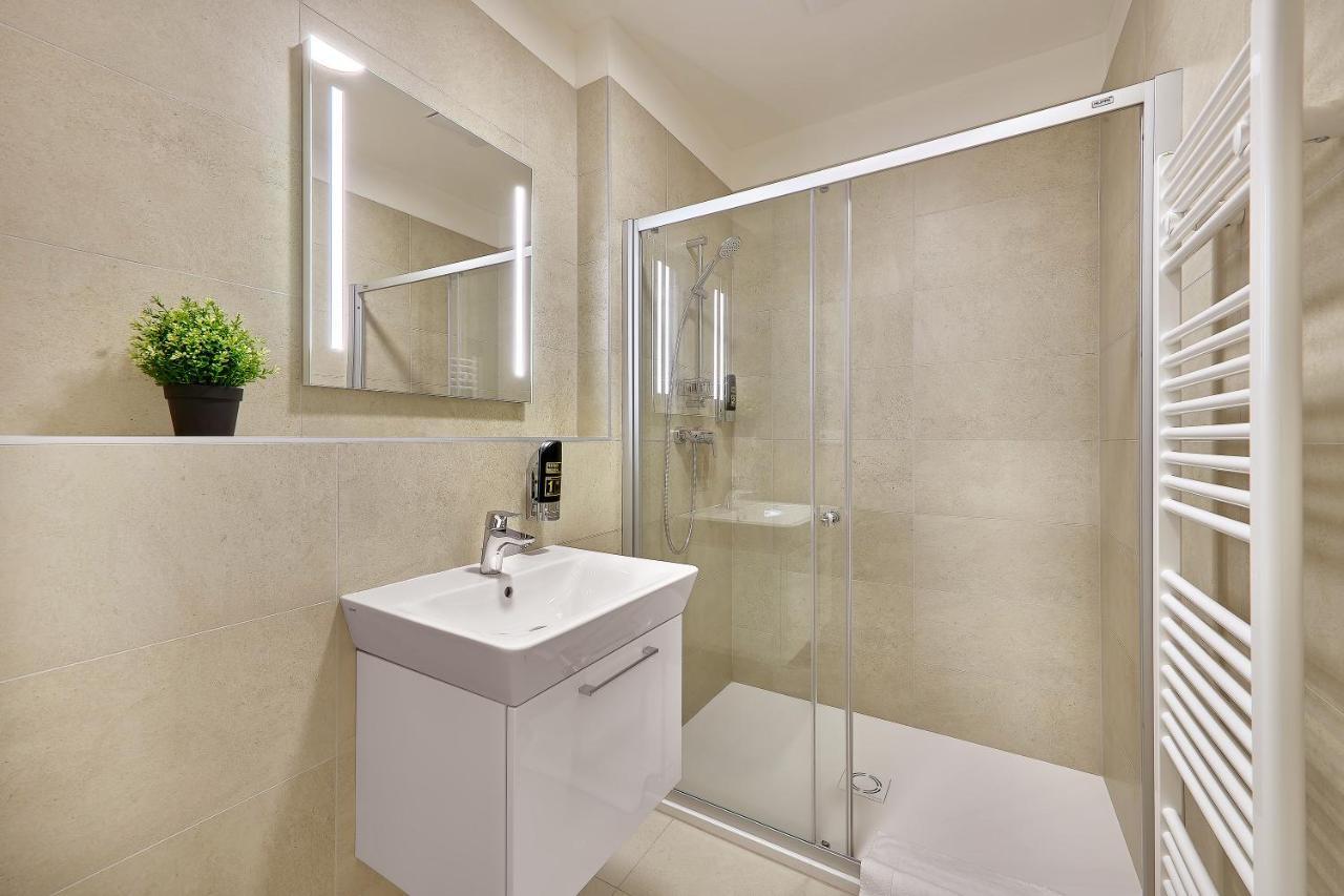 Downtown Suites Rubesova Prag Dış mekan fotoğraf