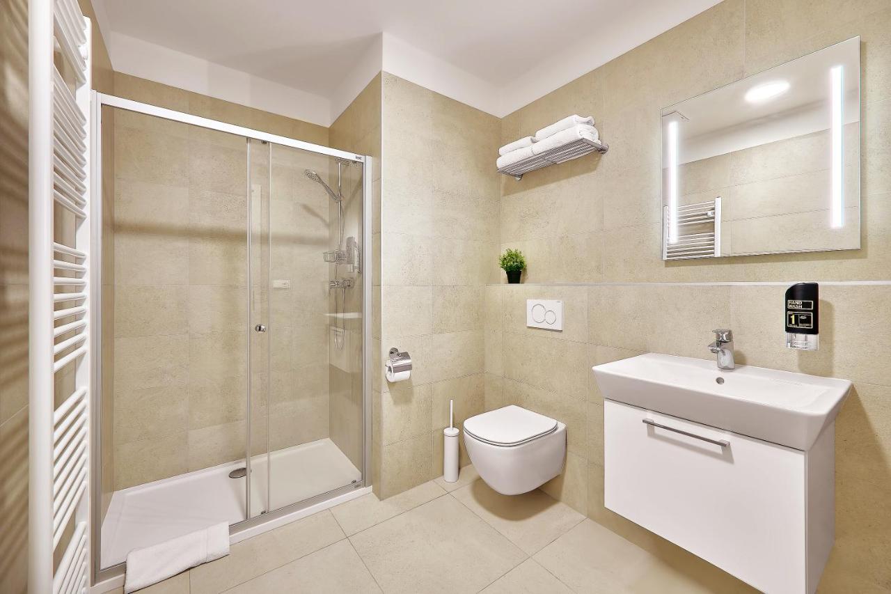 Downtown Suites Rubesova Prag Dış mekan fotoğraf