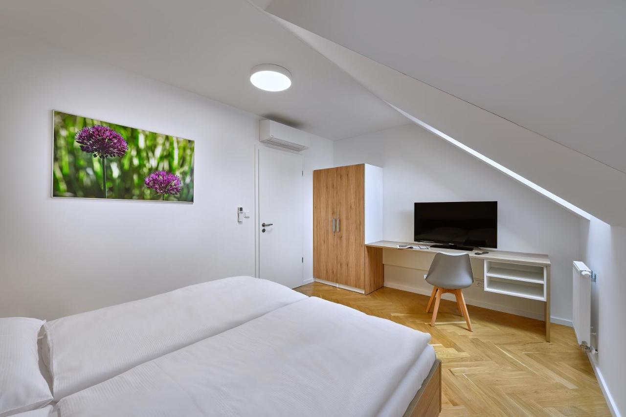 Downtown Suites Rubesova Prag Dış mekan fotoğraf