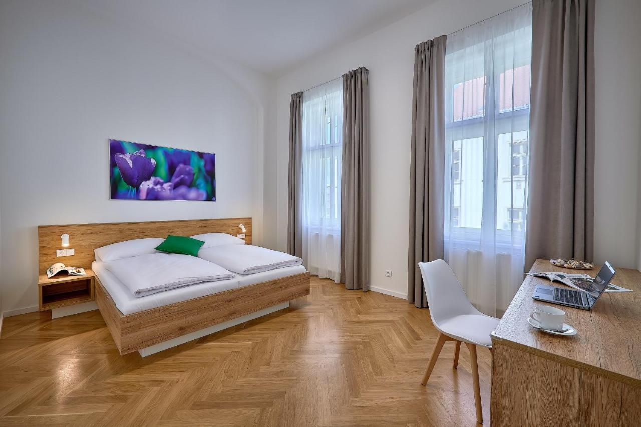Downtown Suites Rubesova Prag Dış mekan fotoğraf
