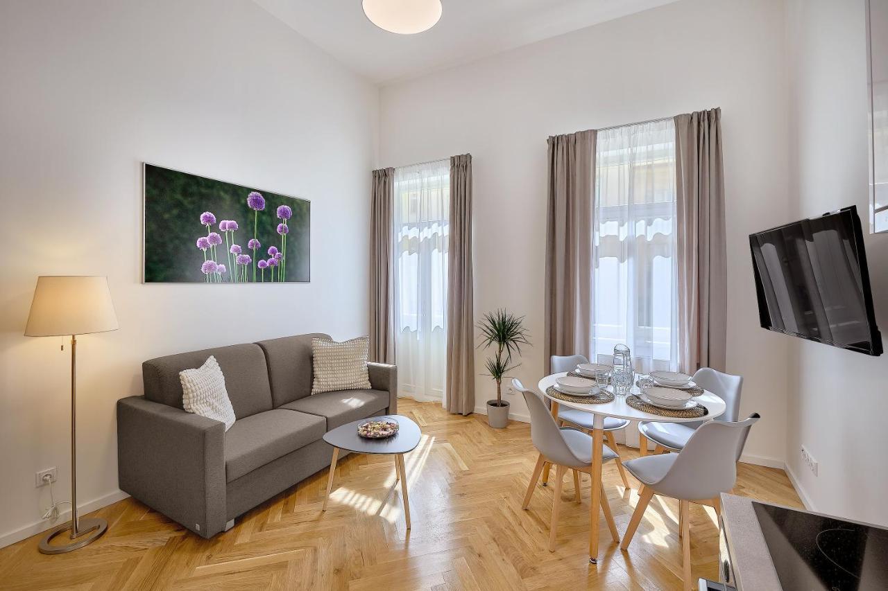 Downtown Suites Rubesova Prag Dış mekan fotoğraf