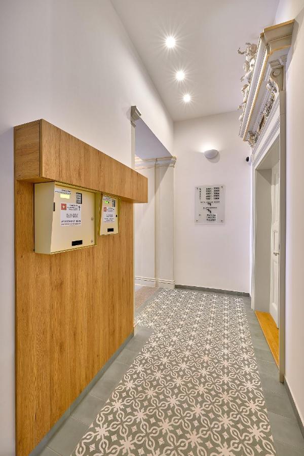 Downtown Suites Rubesova Prag Dış mekan fotoğraf