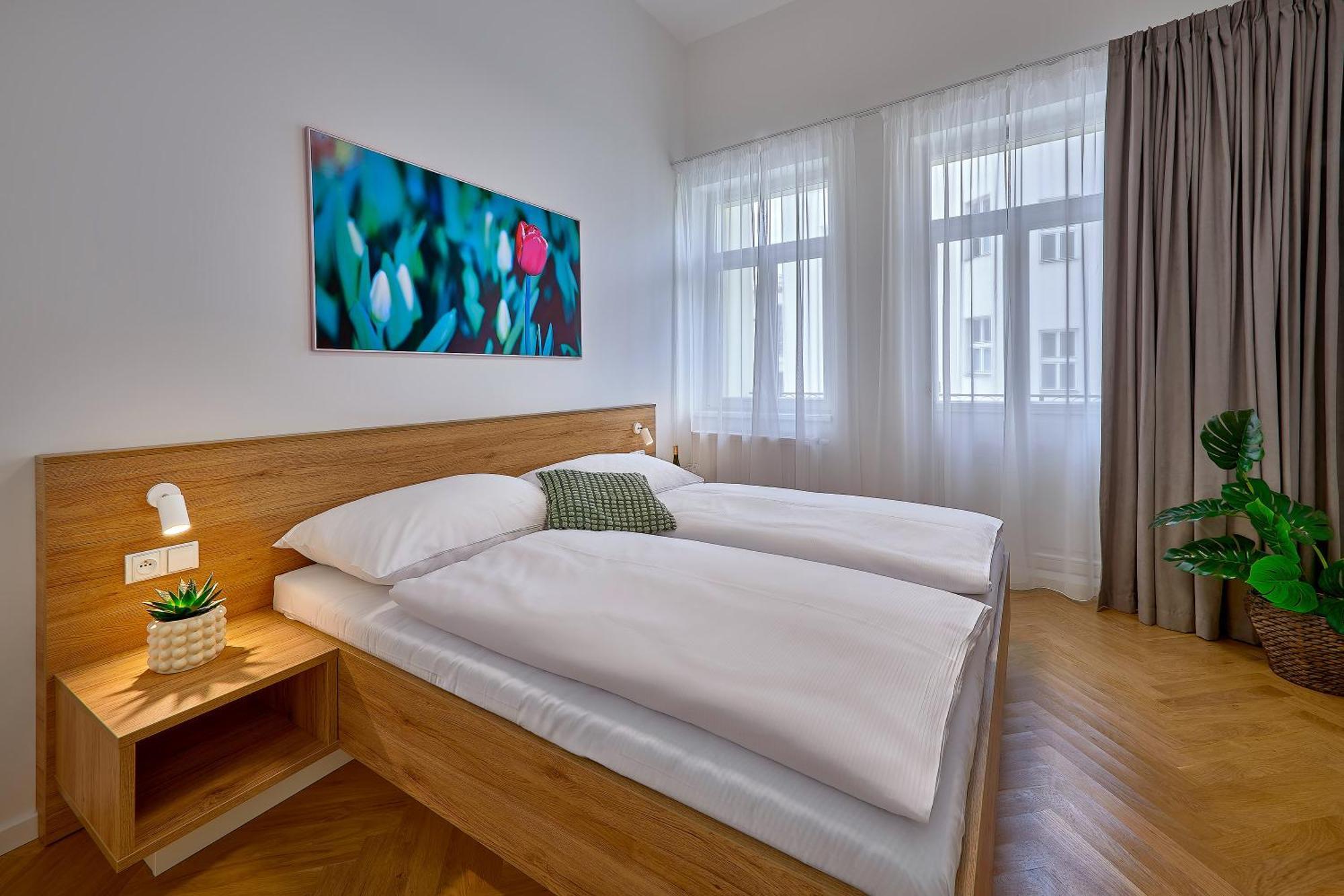 Downtown Suites Rubesova Prag Dış mekan fotoğraf